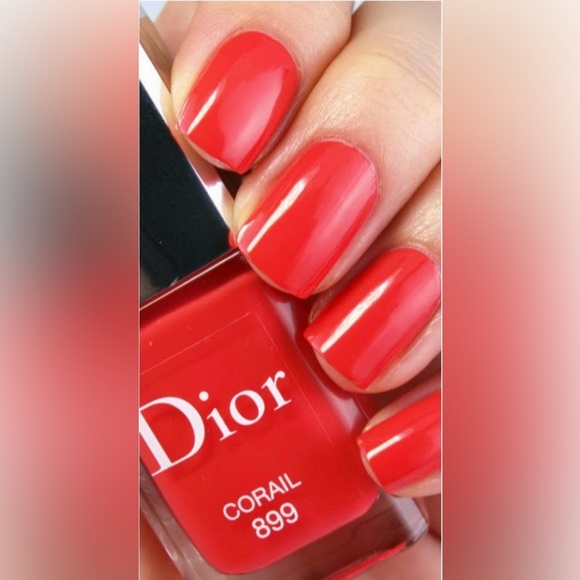 Dior Vernis Nail Laquer - Picture 1 of 4